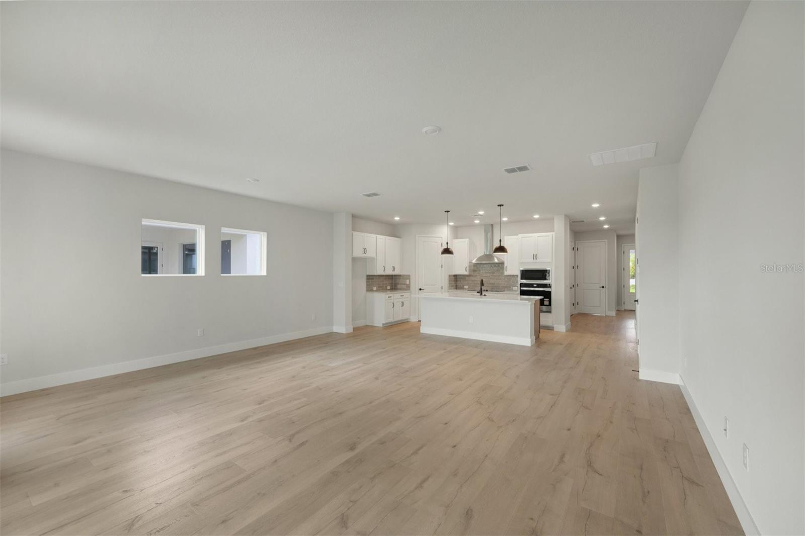 10665 Crescent Creek Xing Property Photo 9