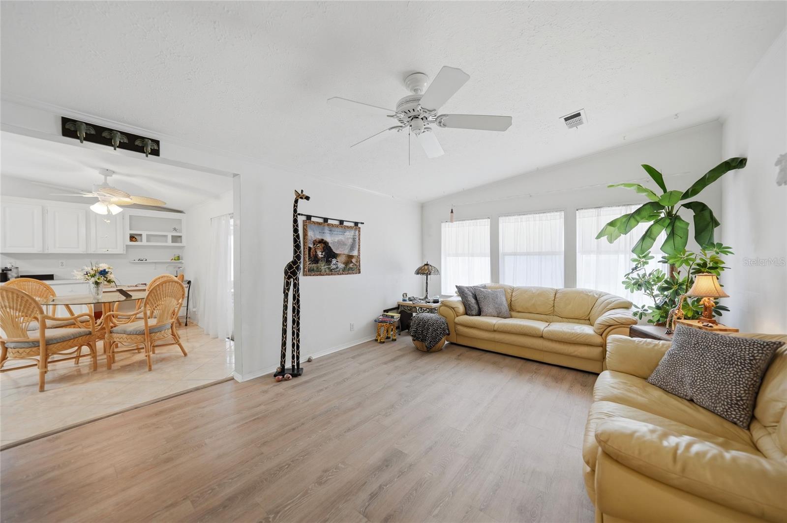 600 Woodwyn Ct Property Photo 18