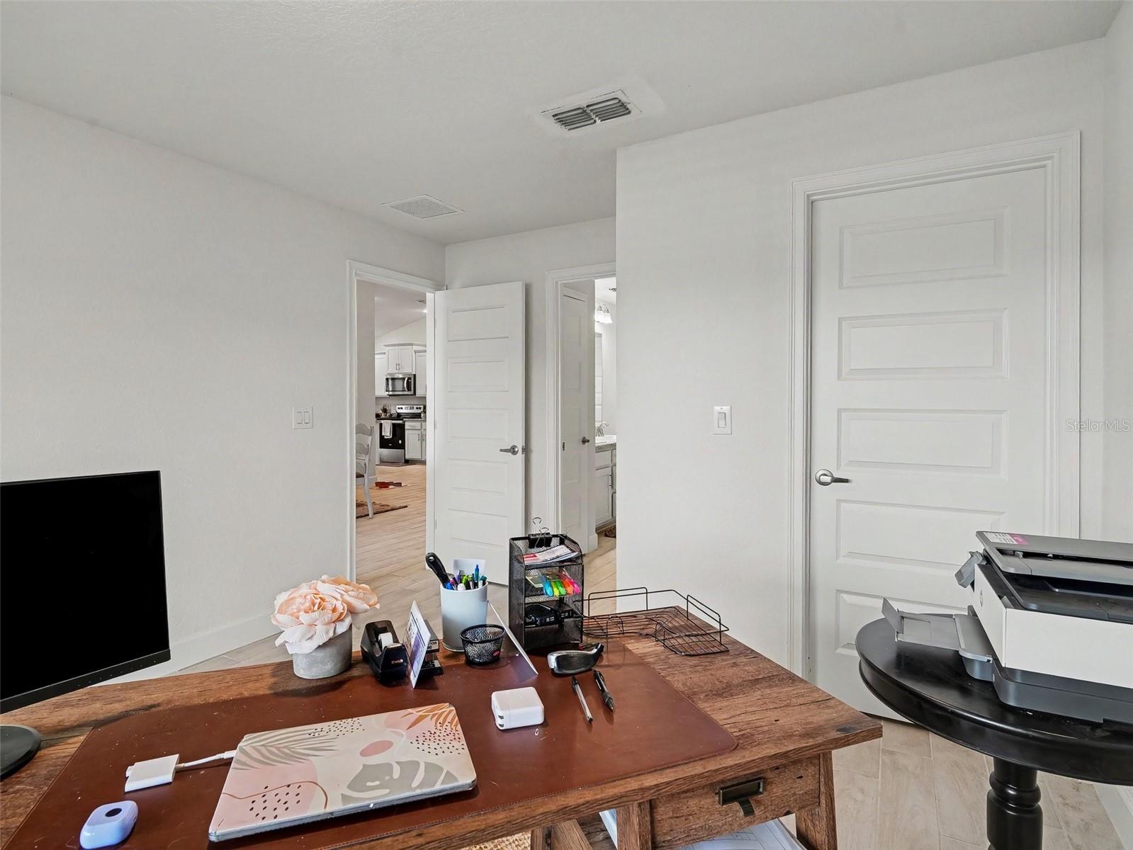 16137 61st Ln E Property Photo 12