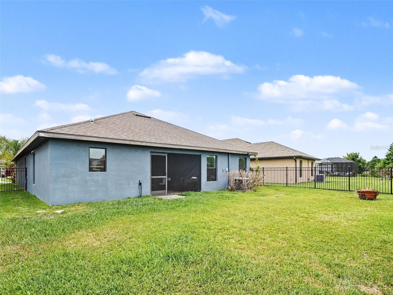 16137 61st Ln E Property Photo 28