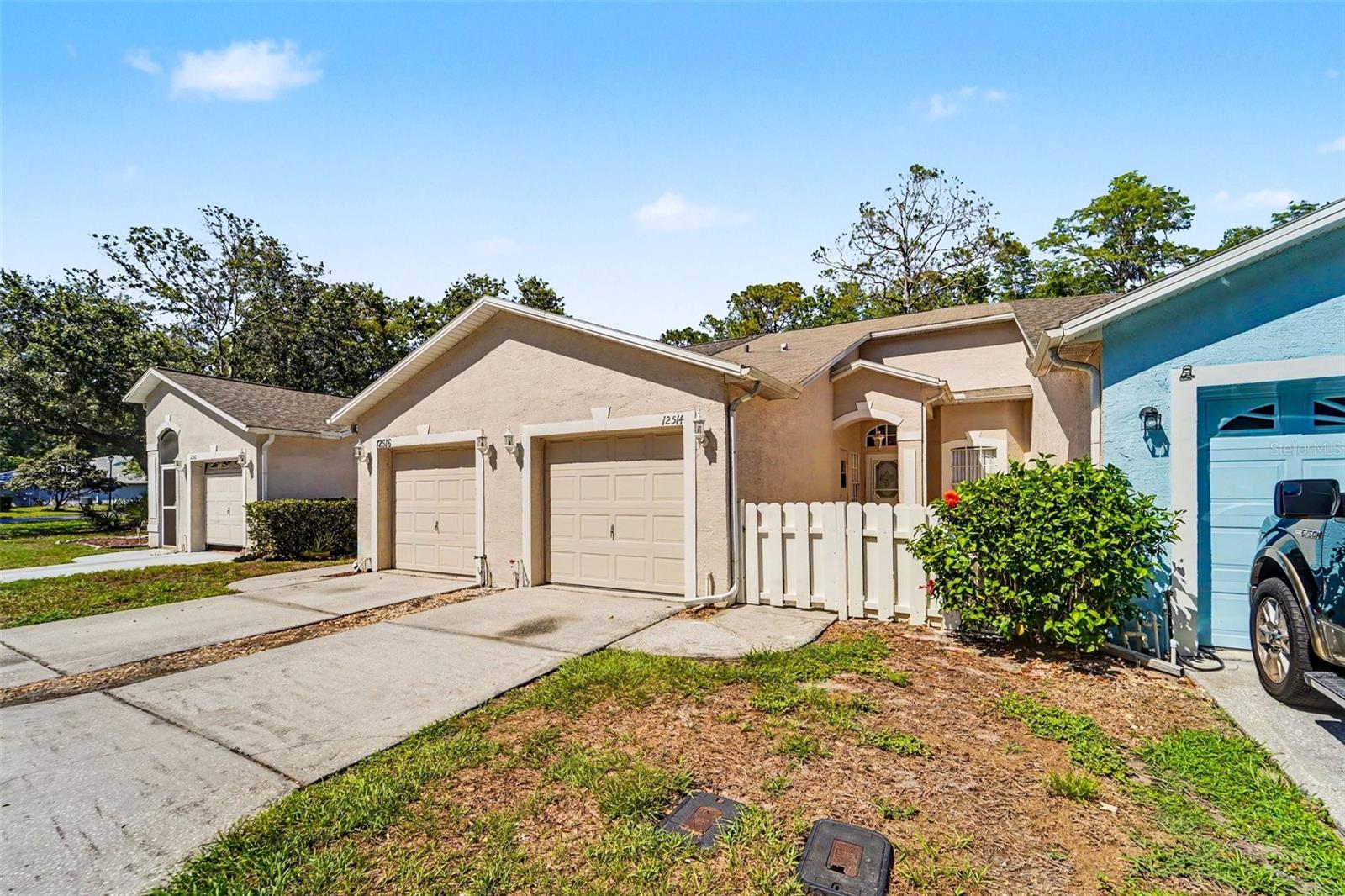 12514 Hollybrook Ln Property Photo 6