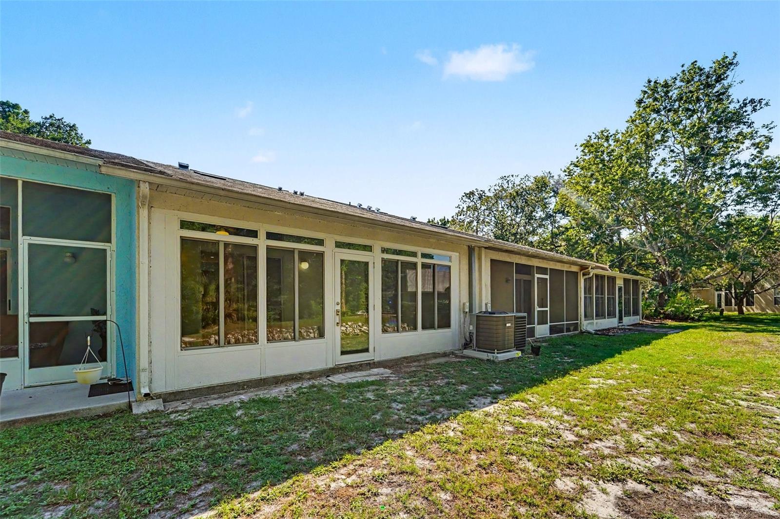 12514 Hollybrook Ln Property Photo 31