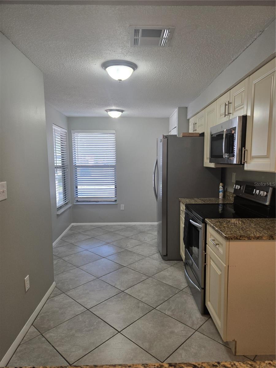787 Arthurs Court Property Photo 2
