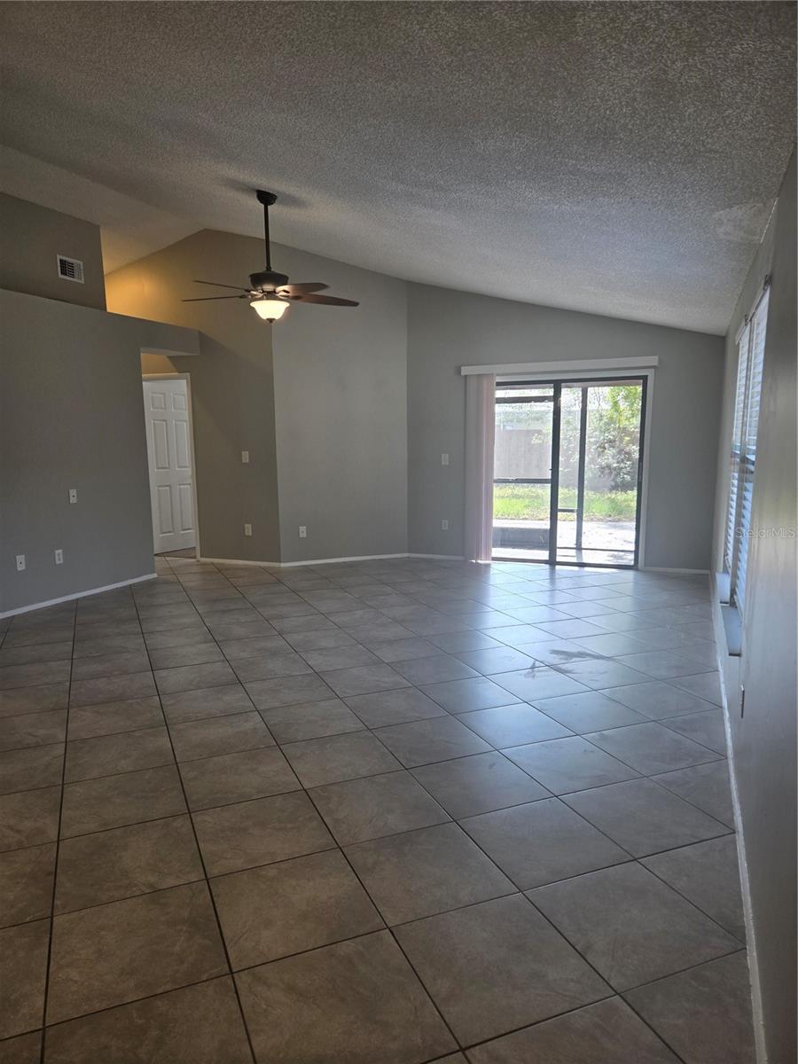 787 Arthurs Court Property Photo 4