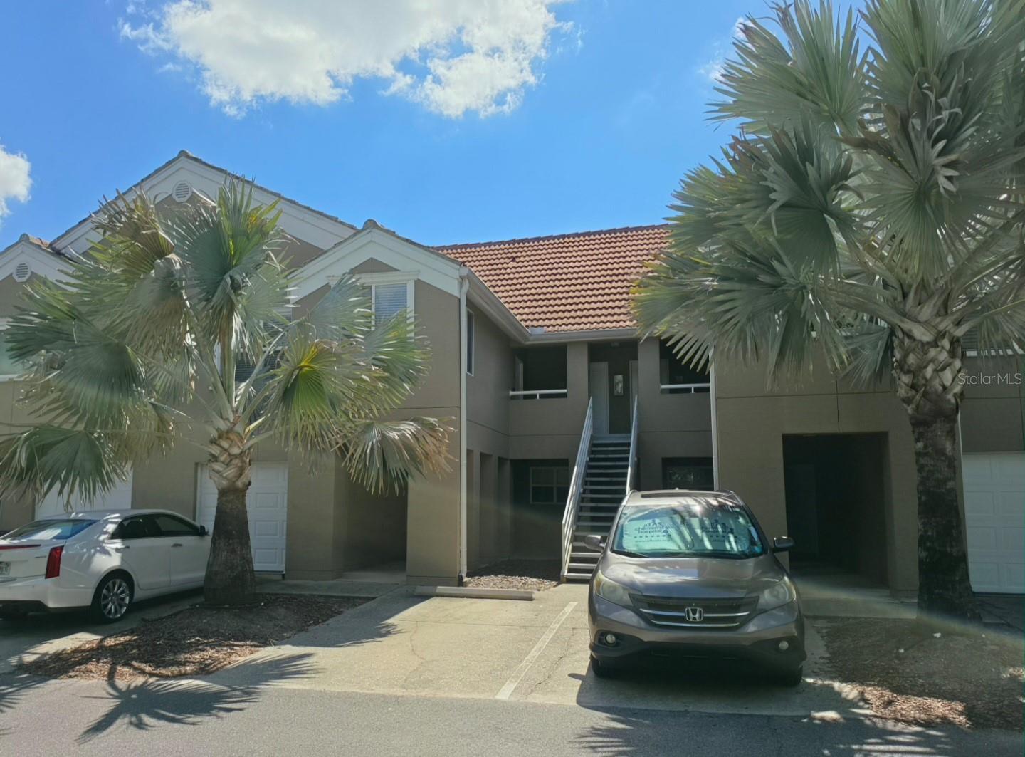 15215 Amberly Dr #907 Property Photo 1