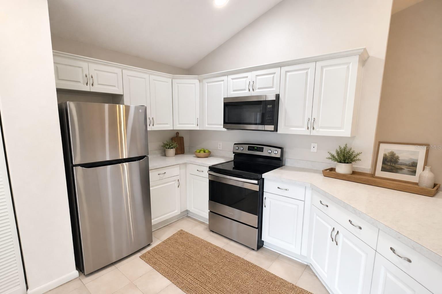 15215 Amberly Dr #907 Property Photo 11