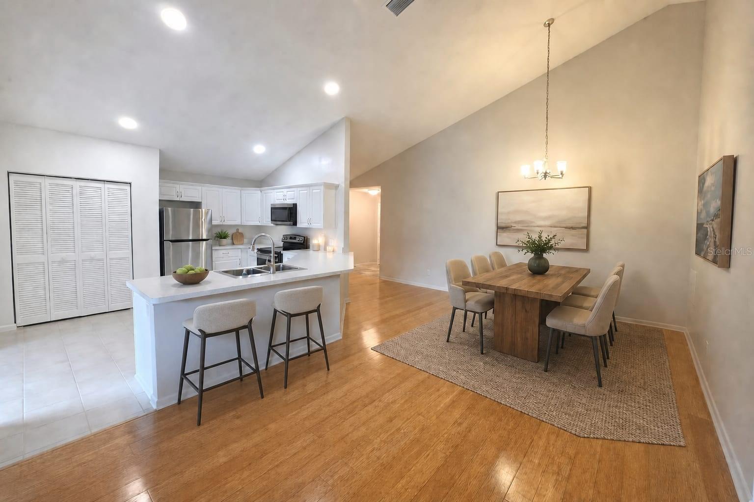 15215 Amberly Dr #907 Property Photo 14