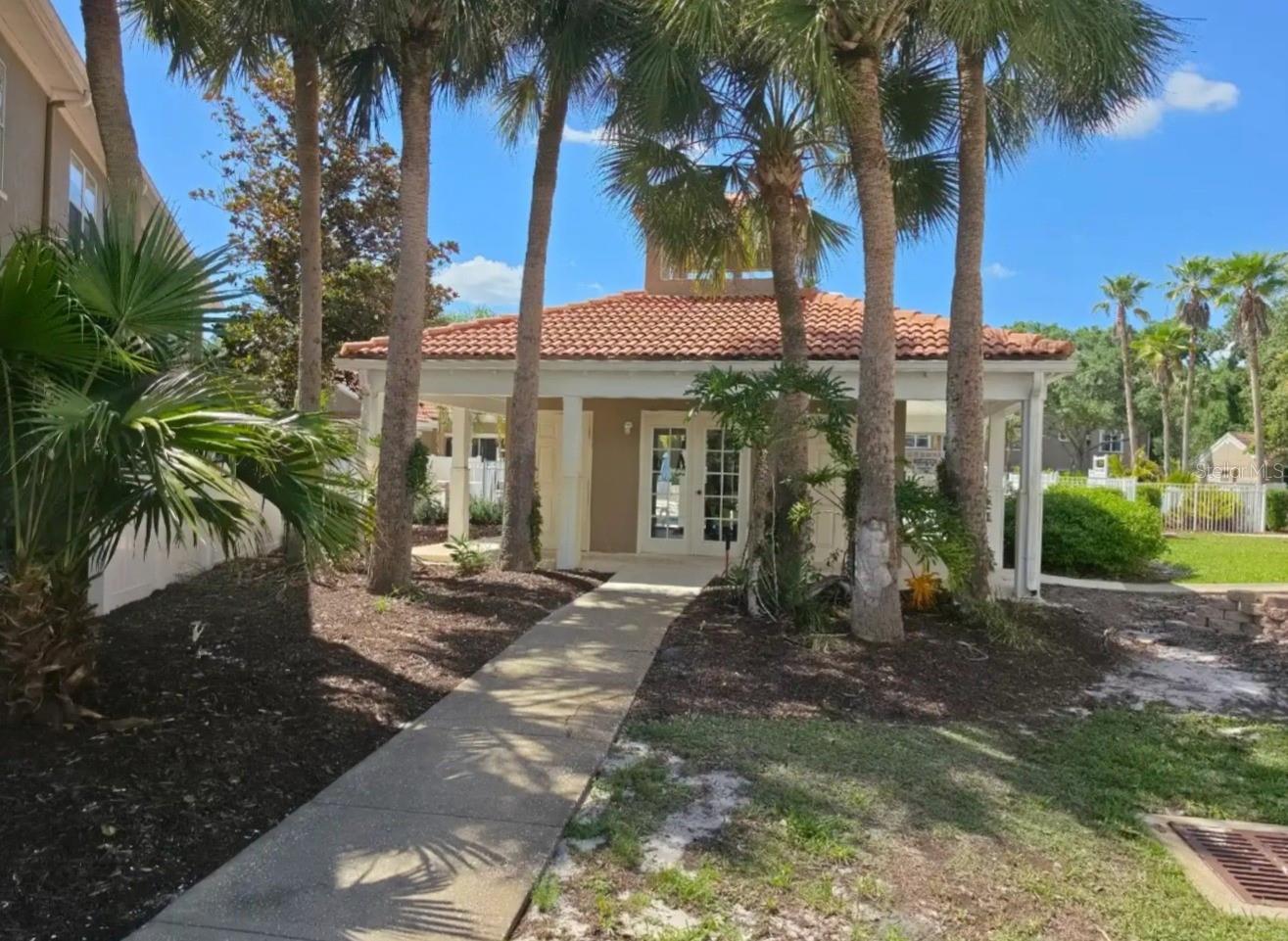 15215 Amberly Dr #907 Property Photo 25