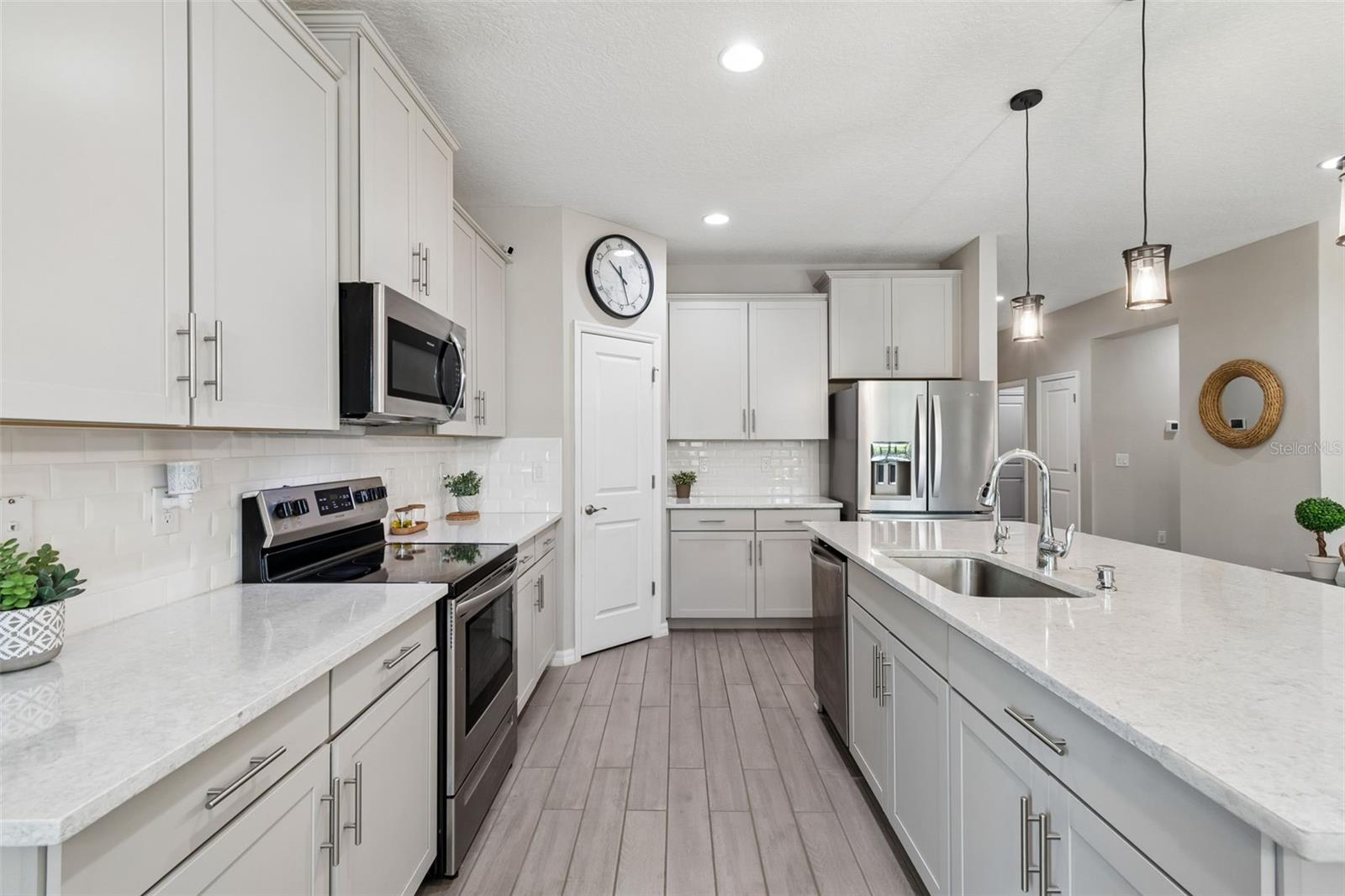 12507 Candleberry Cir Property Photo 10