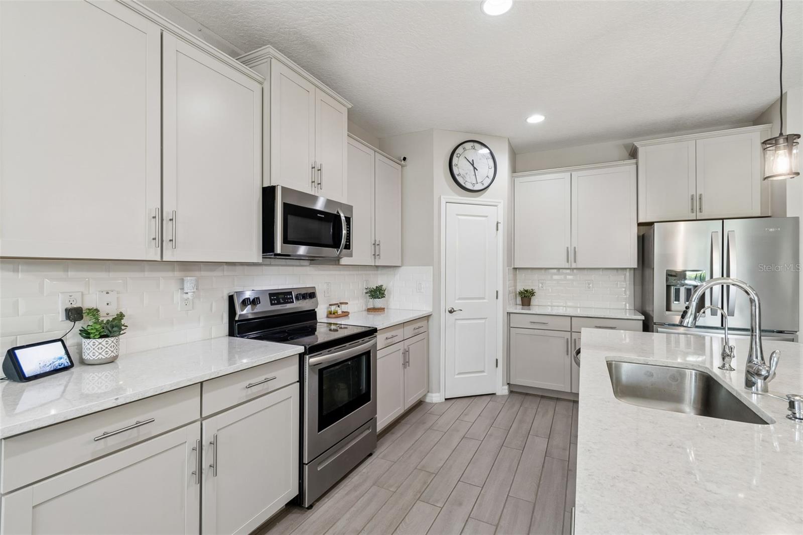12507 Candleberry Cir Property Photo 11
