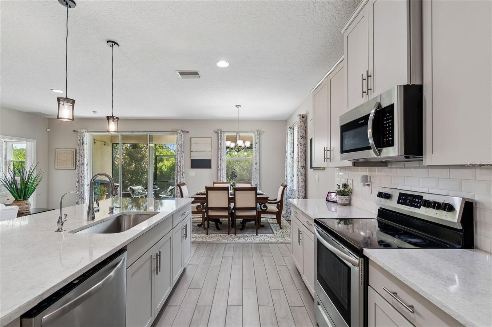 12507 Candleberry Cir Property Photo 14
