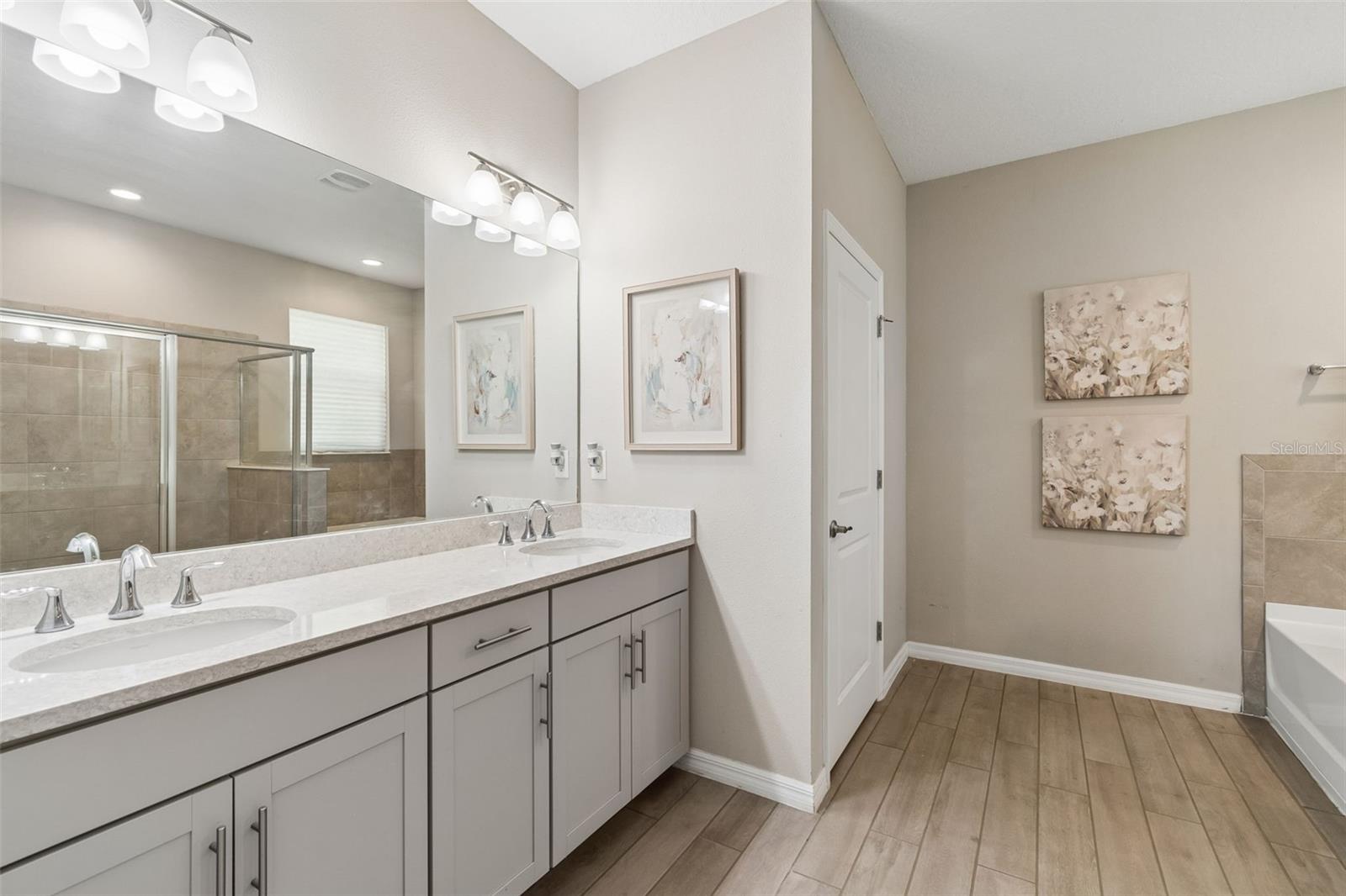 12507 Candleberry Cir Property Photo 34