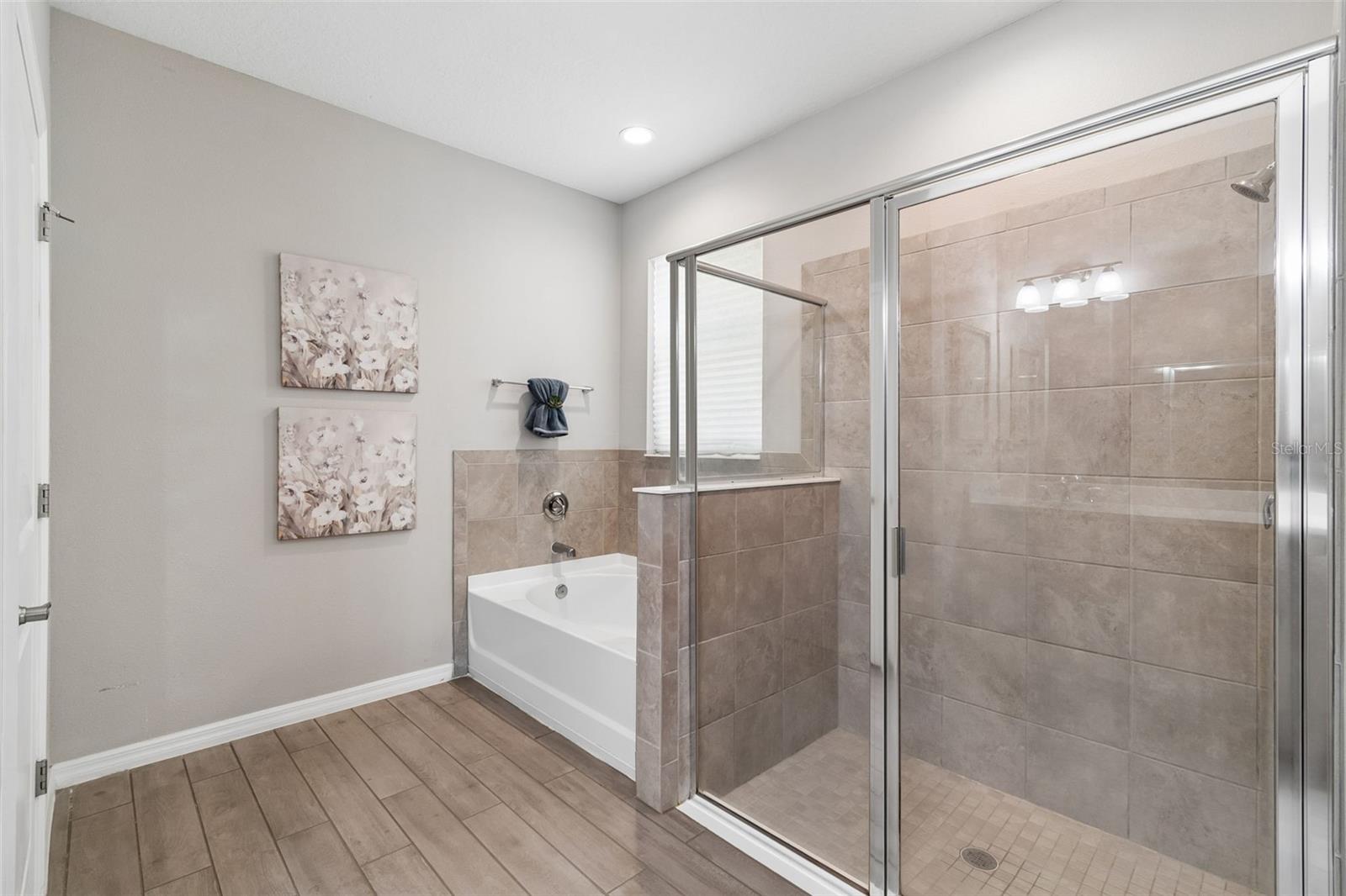 12507 Candleberry Cir Property Photo 35