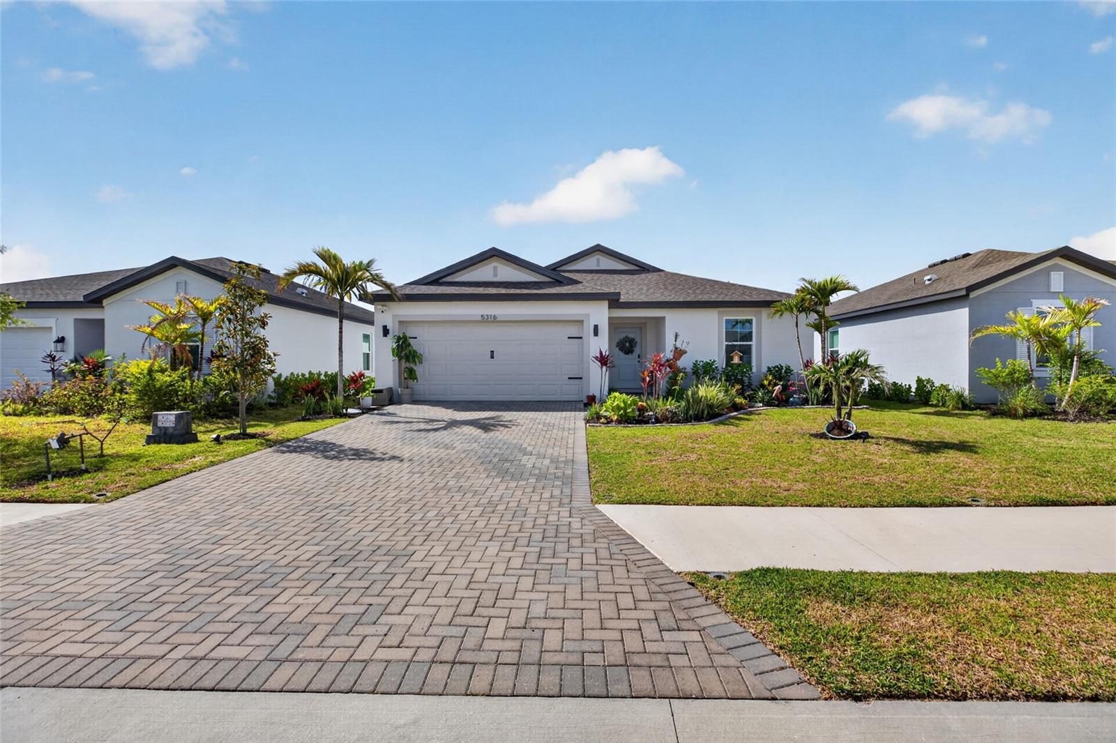 5316 Patano Loop Property Photo 1