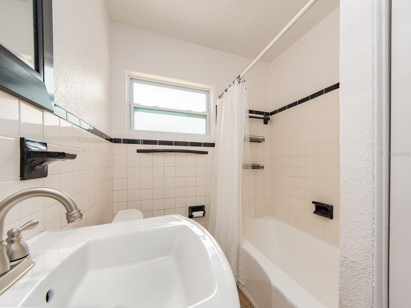 502 Lexington St Property Photo 31