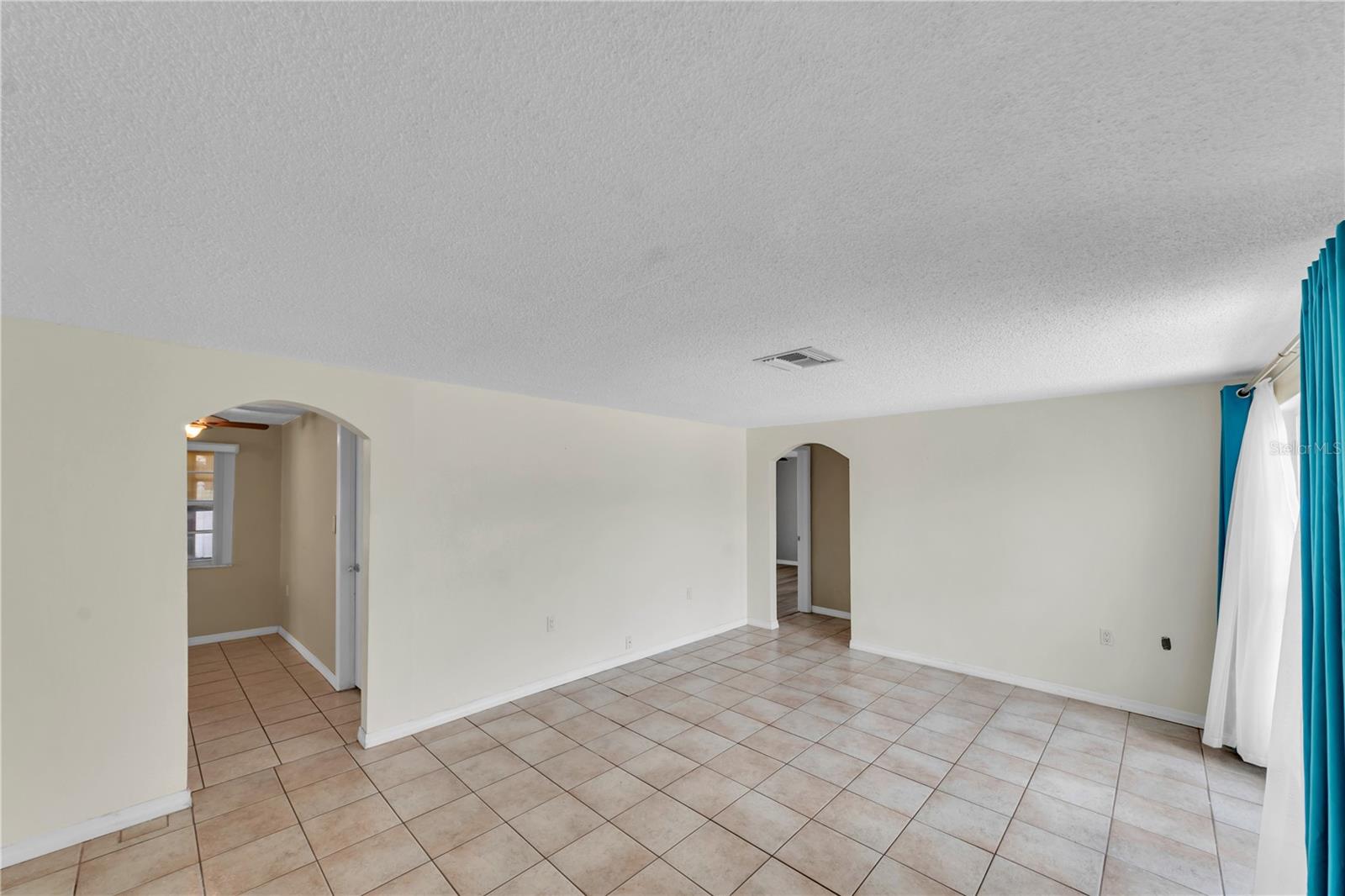 3401 Supreme Dr Property Photo 8