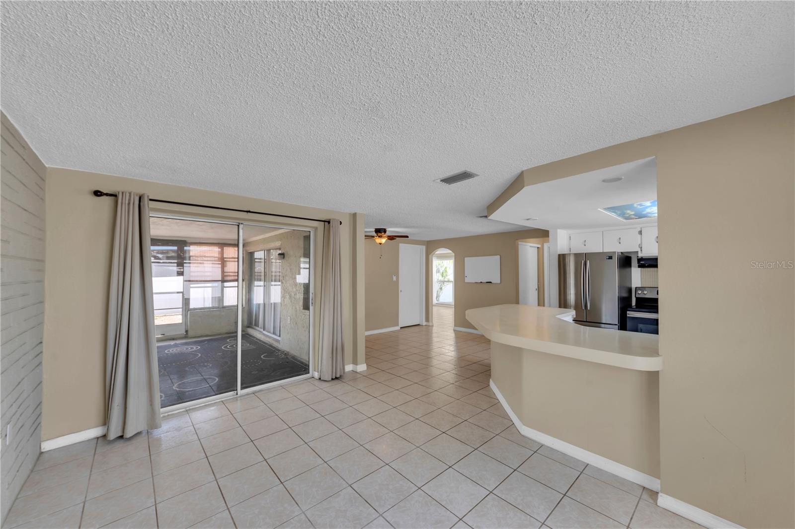 3401 Supreme Dr Property Photo 23