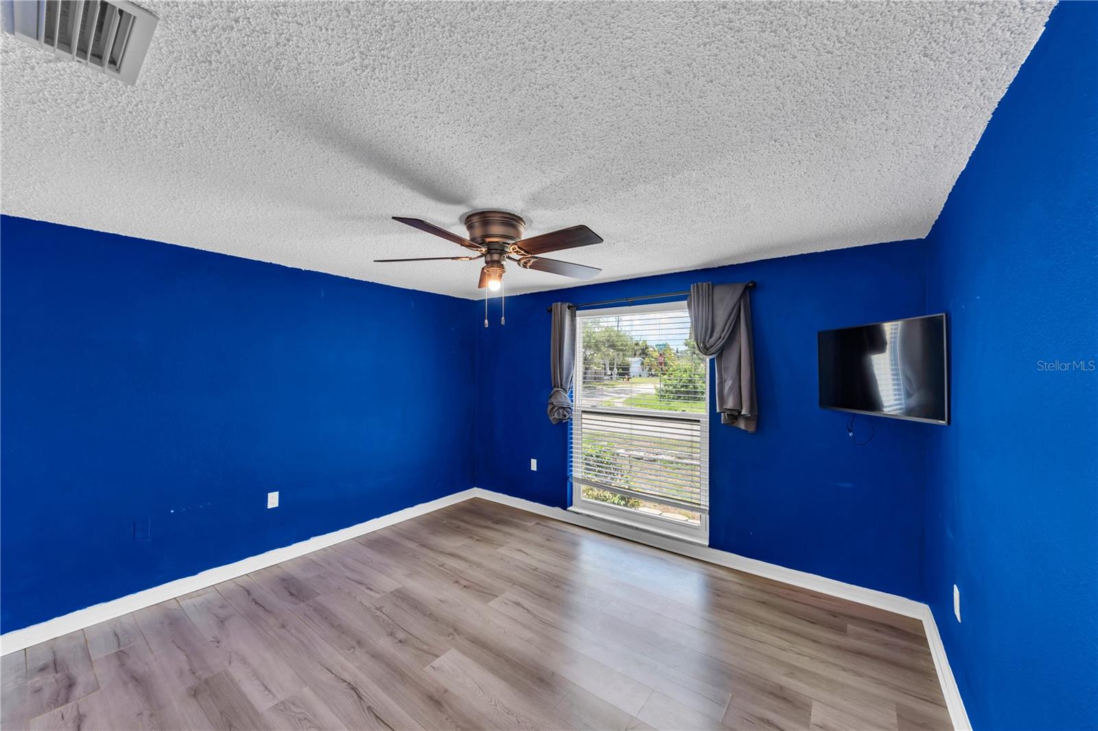 3401 Supreme Dr Property Photo 40