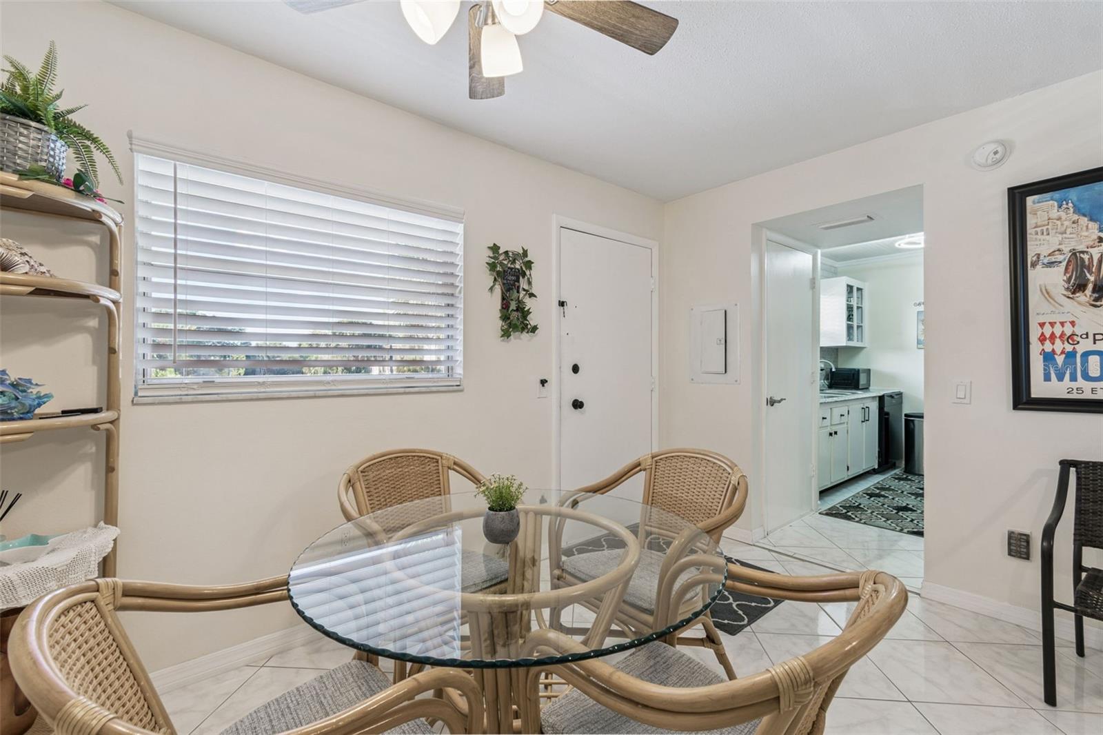 2750 E Bay Dr #12b Property Photo 6