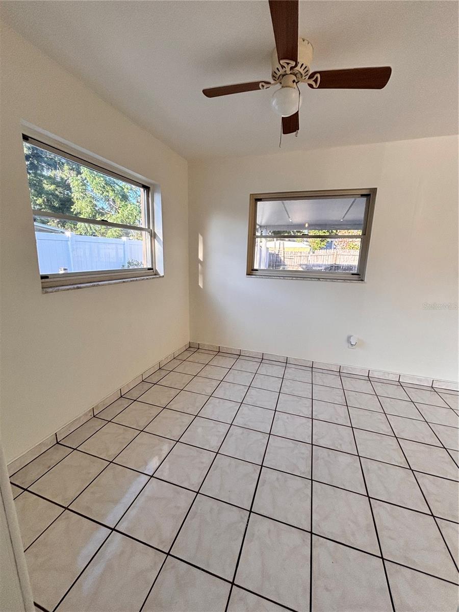 10611 N Altman St Property Photo 14