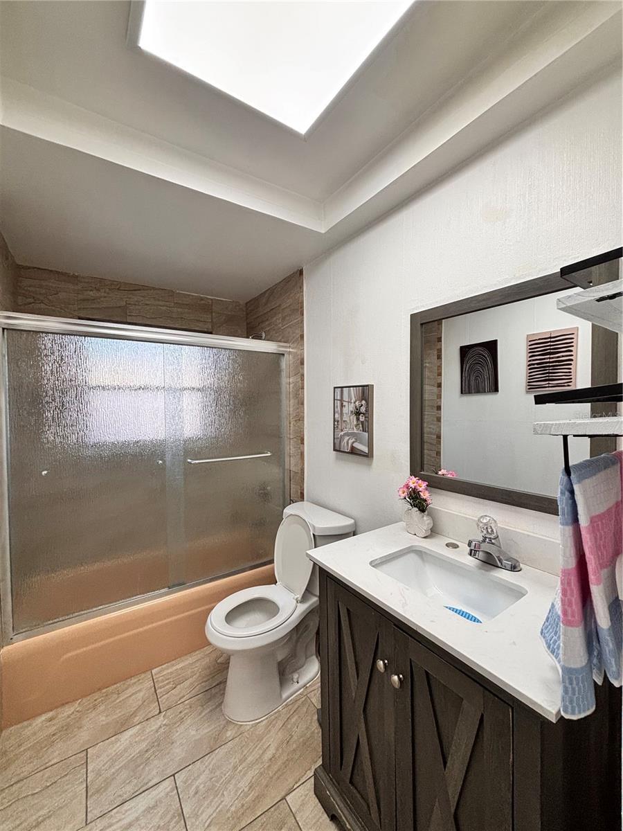 10611 N Altman St Property Photo 20