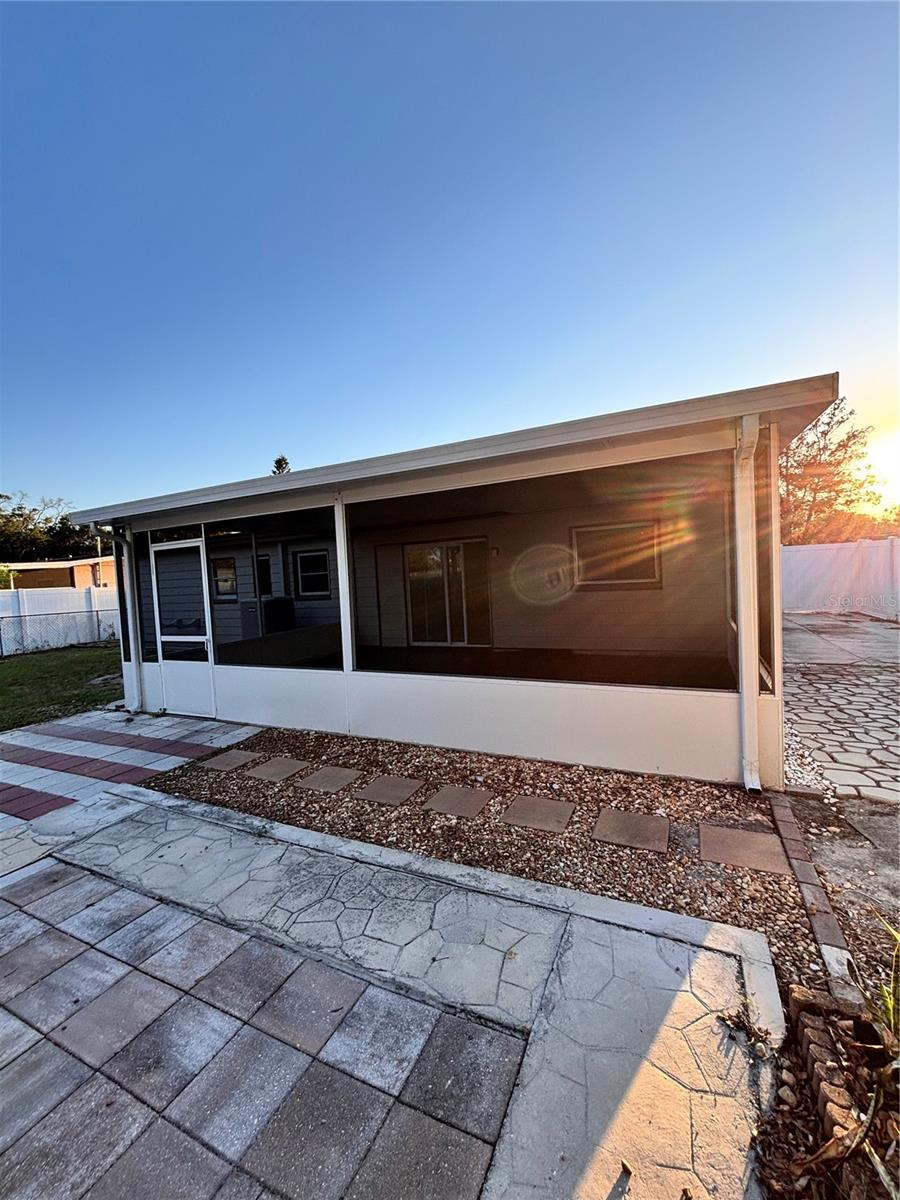 10611 N Altman St Property Photo 33