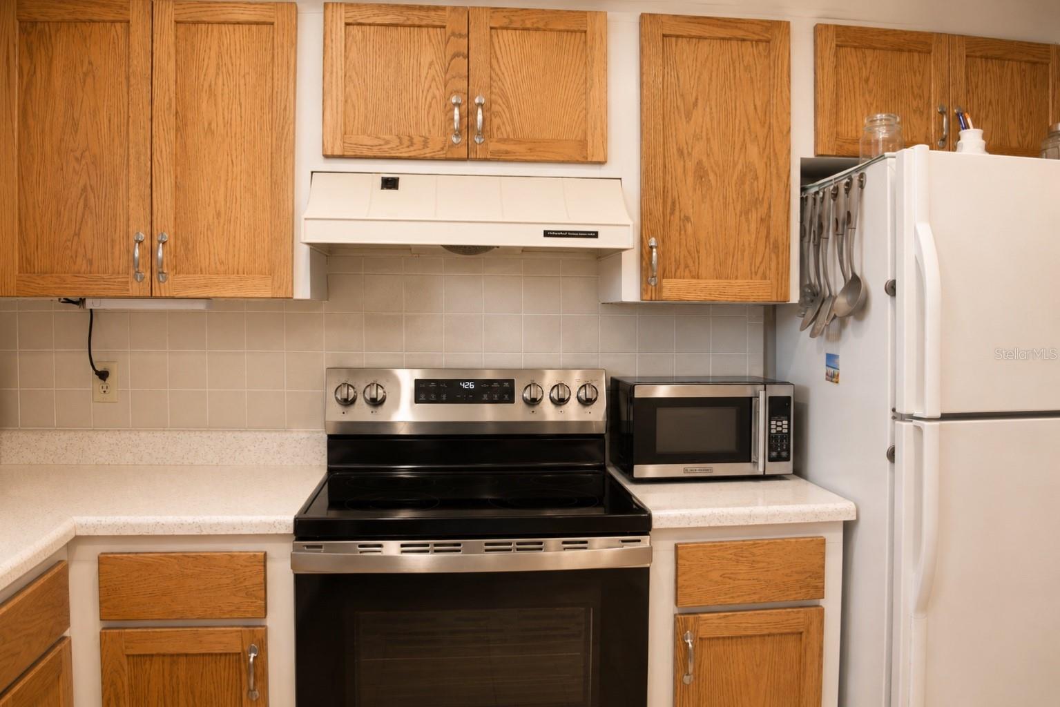 1662 S Lake Ave #6 Property Photo 4