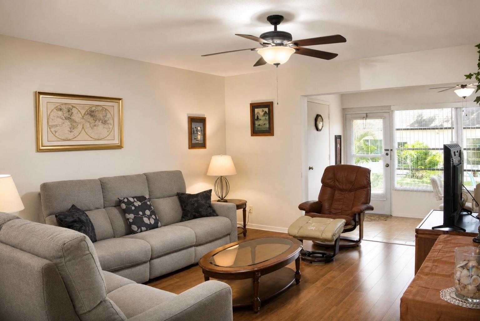1662 S Lake Ave #6 Property Photo 8