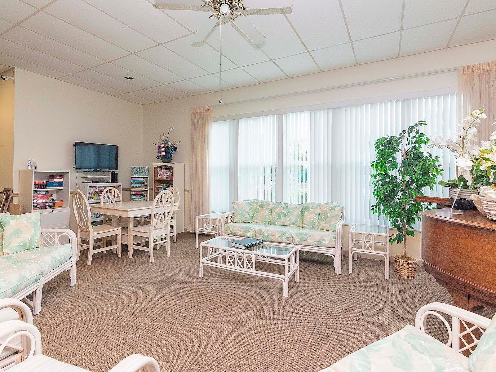 1662 S Lake Ave #6 Property Photo 20
