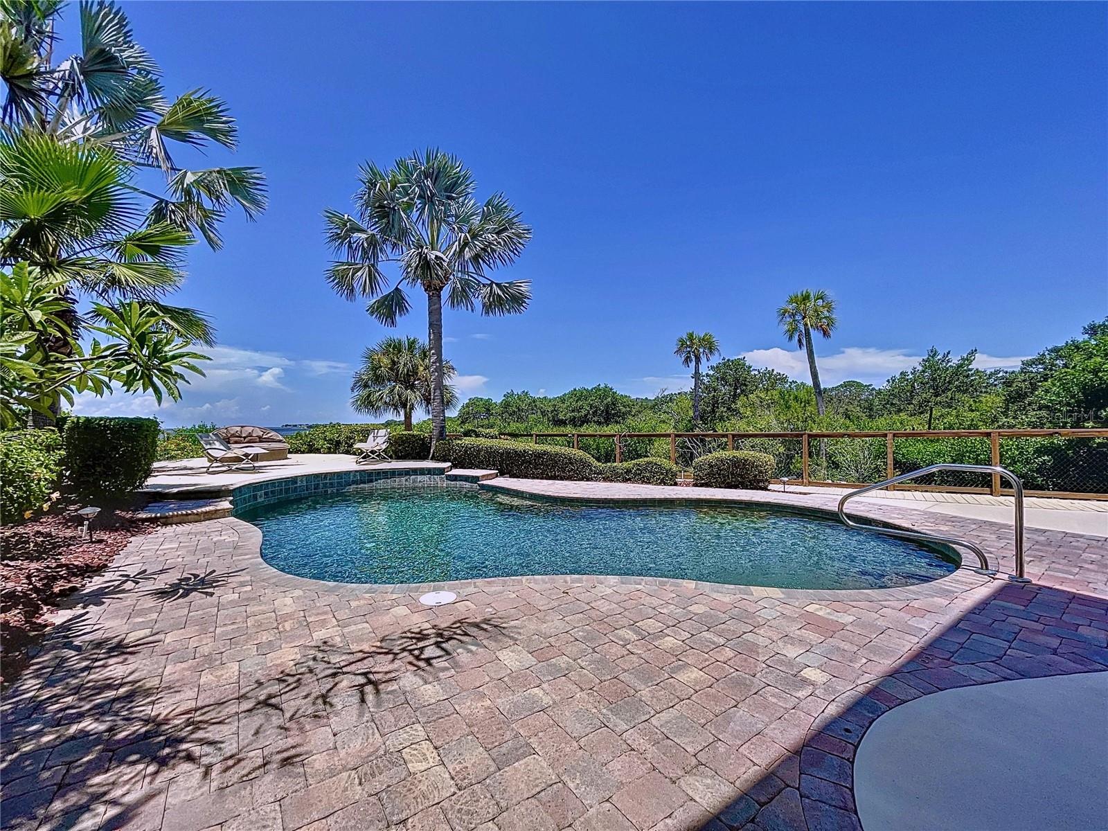 511 Seaview Dr Property Photo 39