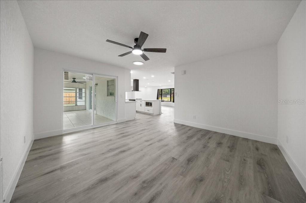 59 Silver Pl Property Photo 8