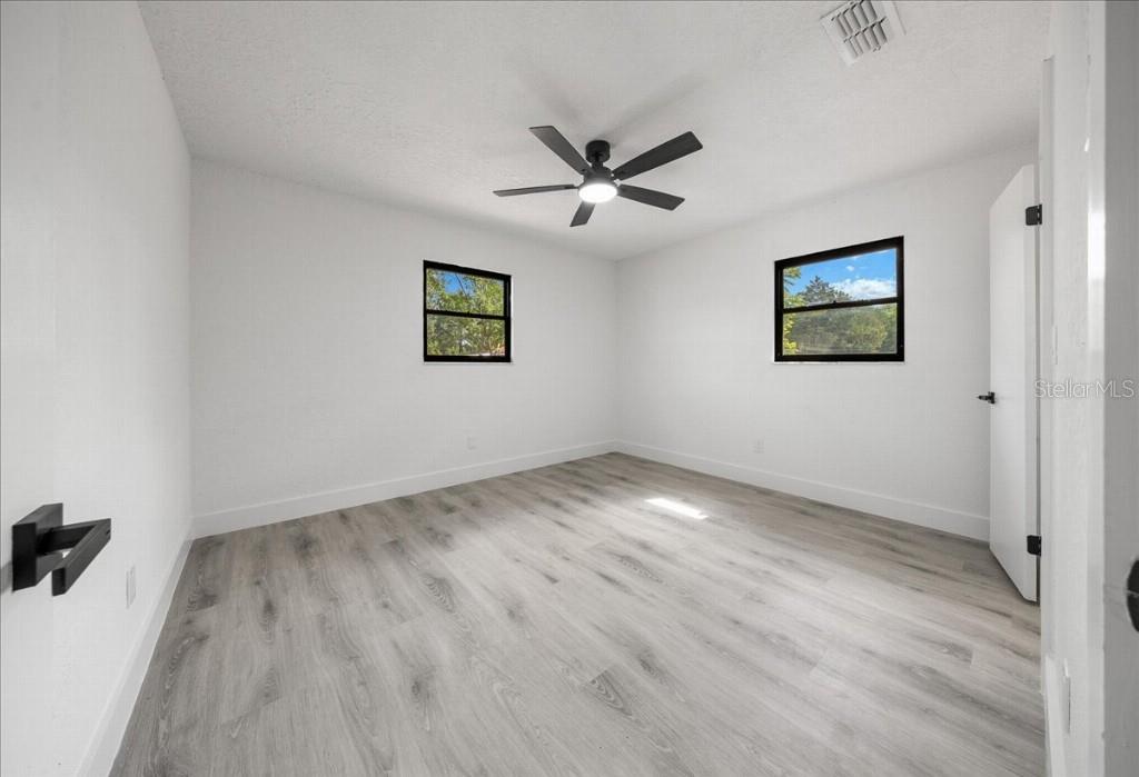 59 Silver Pl Property Photo 17