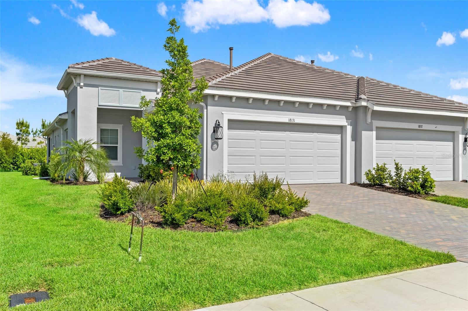 18131 Franklin Park Ct Property Photo 8