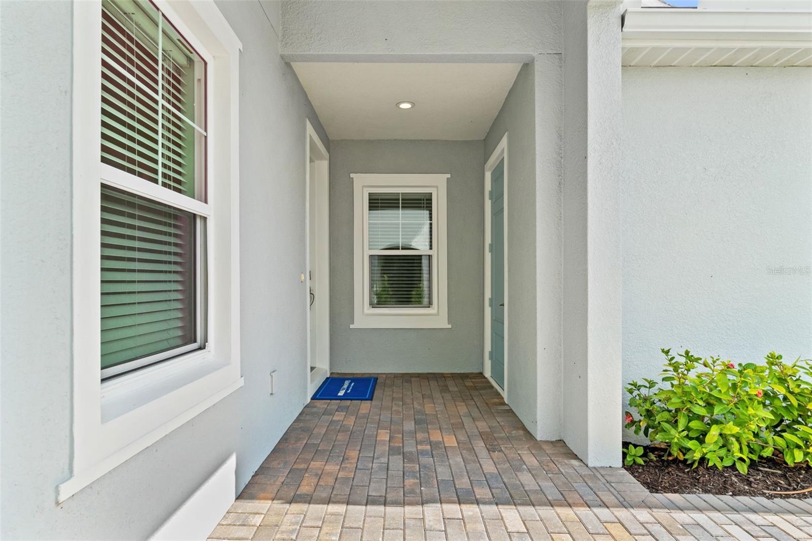 18131 Franklin Park Ct Property Photo 9