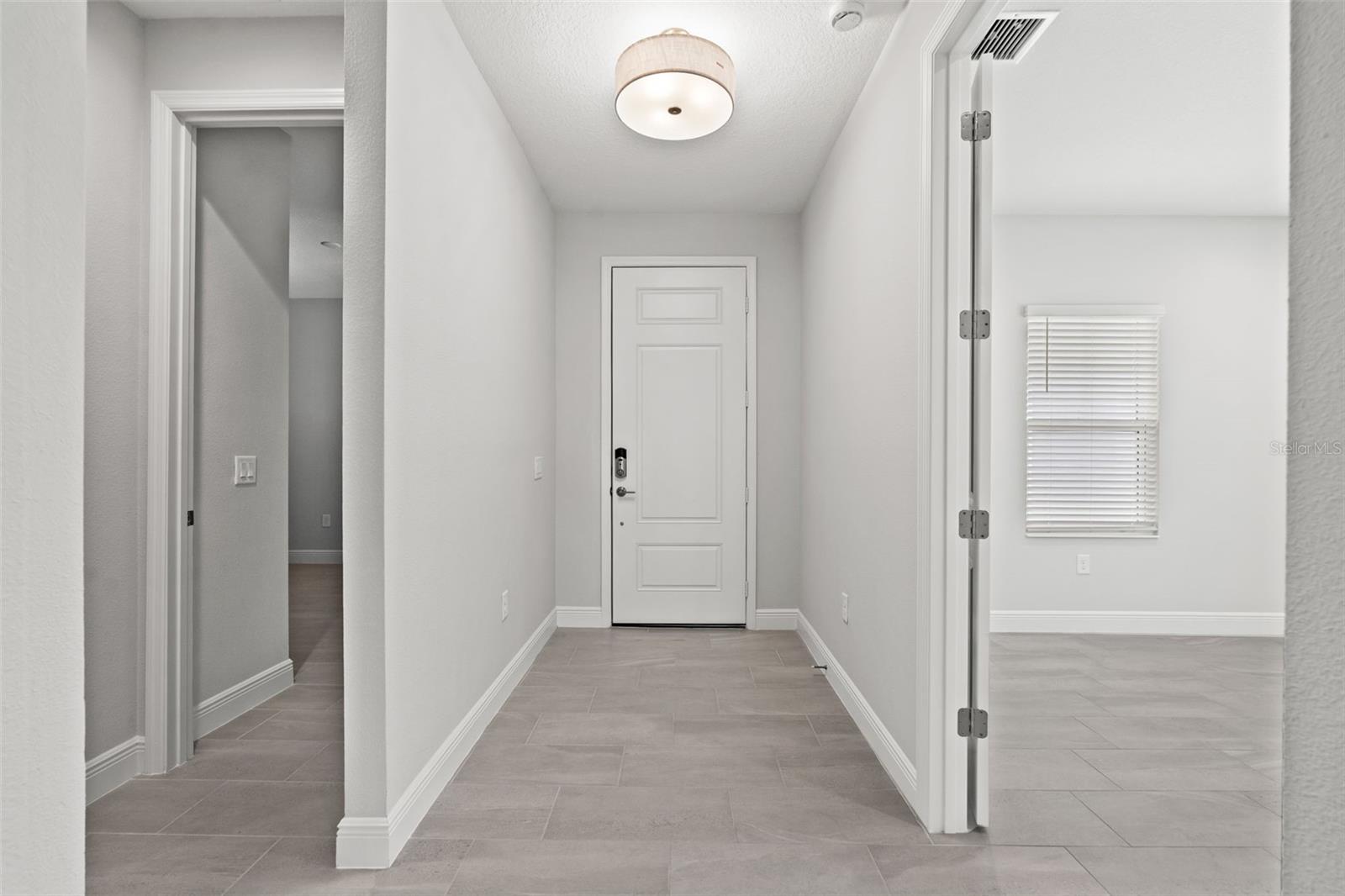 18131 Franklin Park Ct Property Photo 12