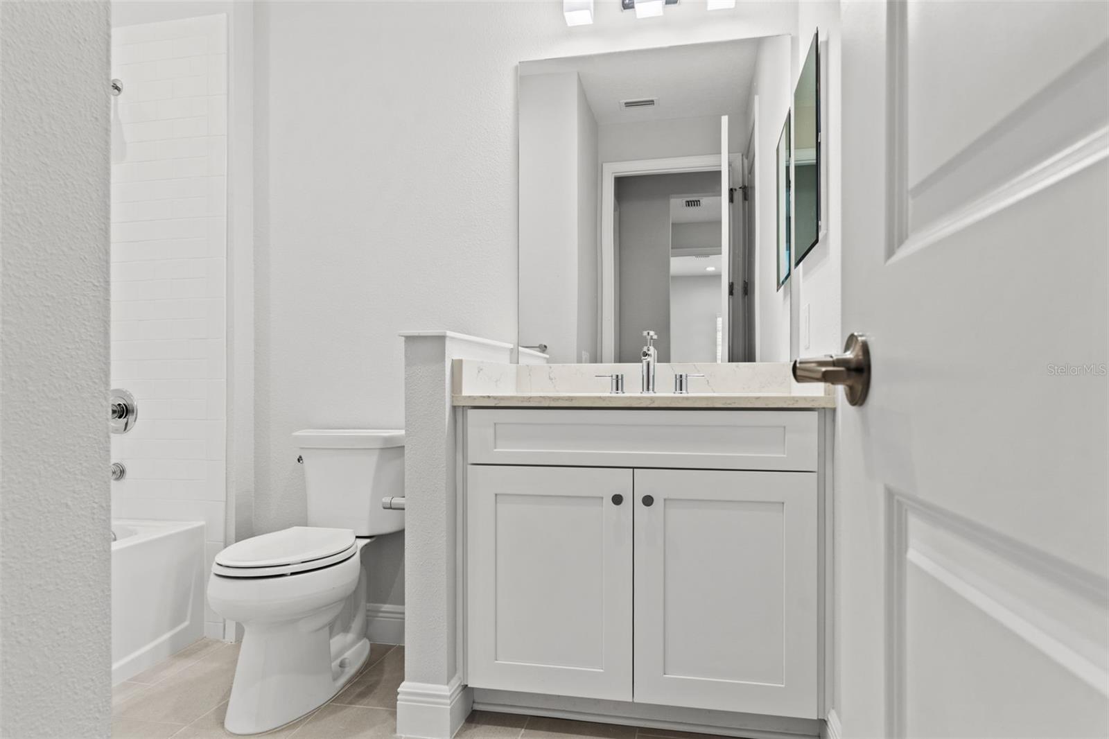 18131 Franklin Park Ct Property Photo 19