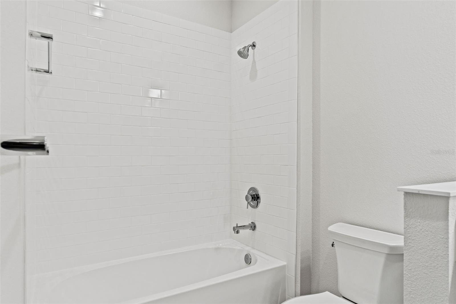 18131 Franklin Park Ct Property Photo 20