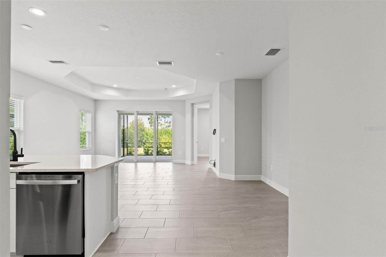 18131 Franklin Park Ct Property Photo 21