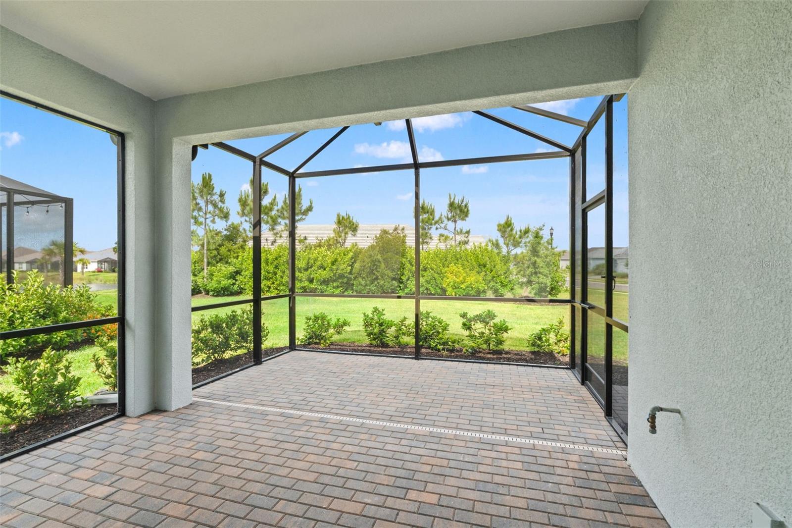 18131 Franklin Park Ct Property Photo 39