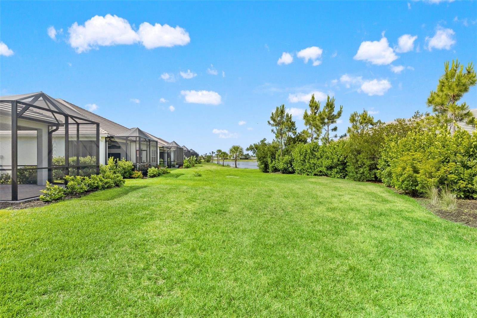 18131 Franklin Park Ct Property Photo 43