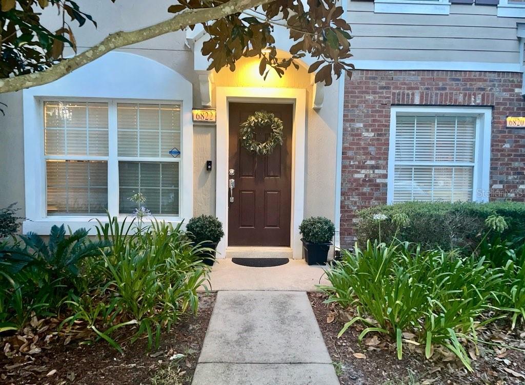 6822 Arching Branch Cir Property Photo 1