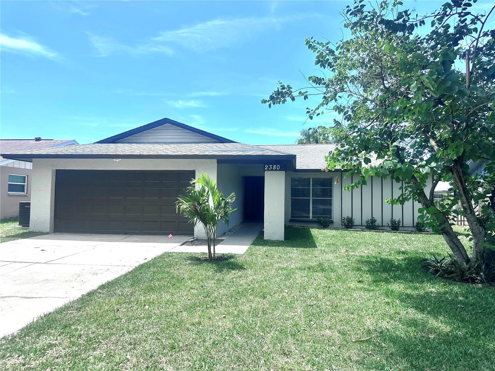 2380 Timbercrest Cir W Property Photo 1