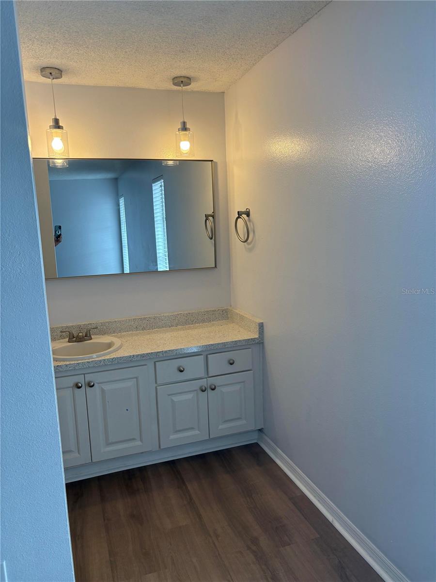 2380 Timbercrest Cir W Property Photo 16