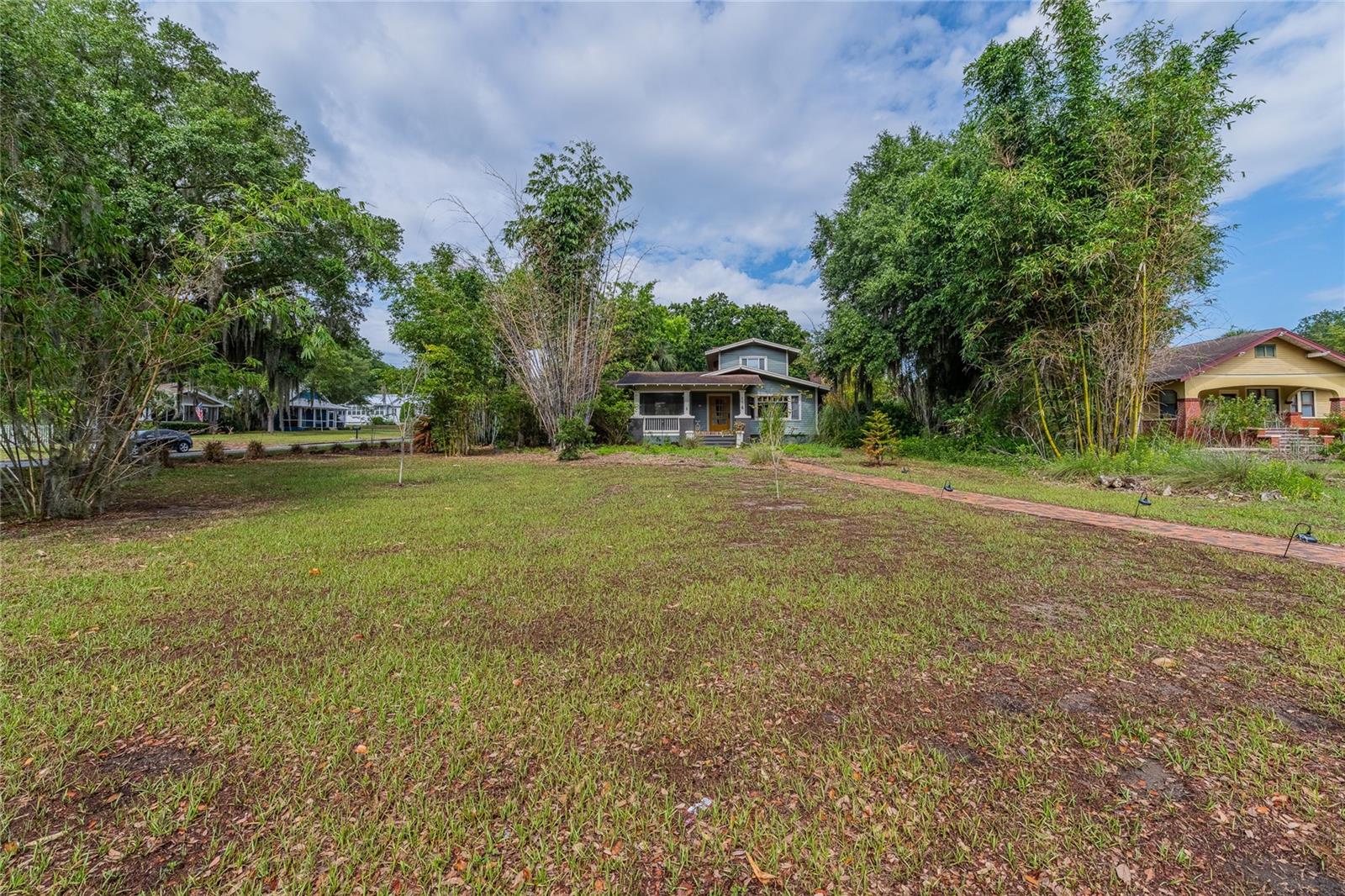 116 S Lakeshore Blvd Property Photo 4