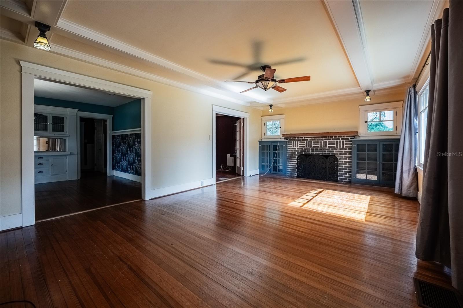 116 S Lakeshore Blvd Property Photo 7