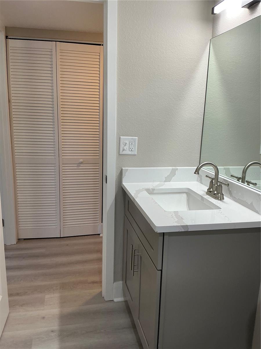 7645 Sun Island Dr S #101 Property Photo 35