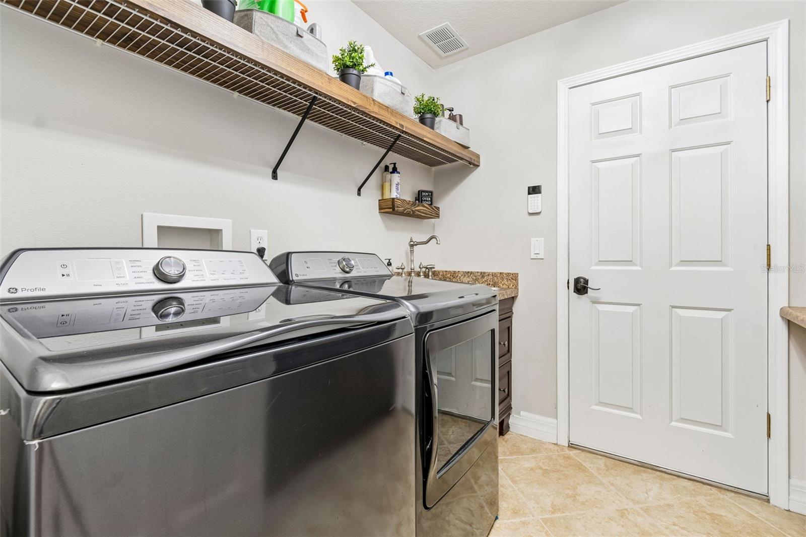 3654 Ballastone Dr Property Photo 44