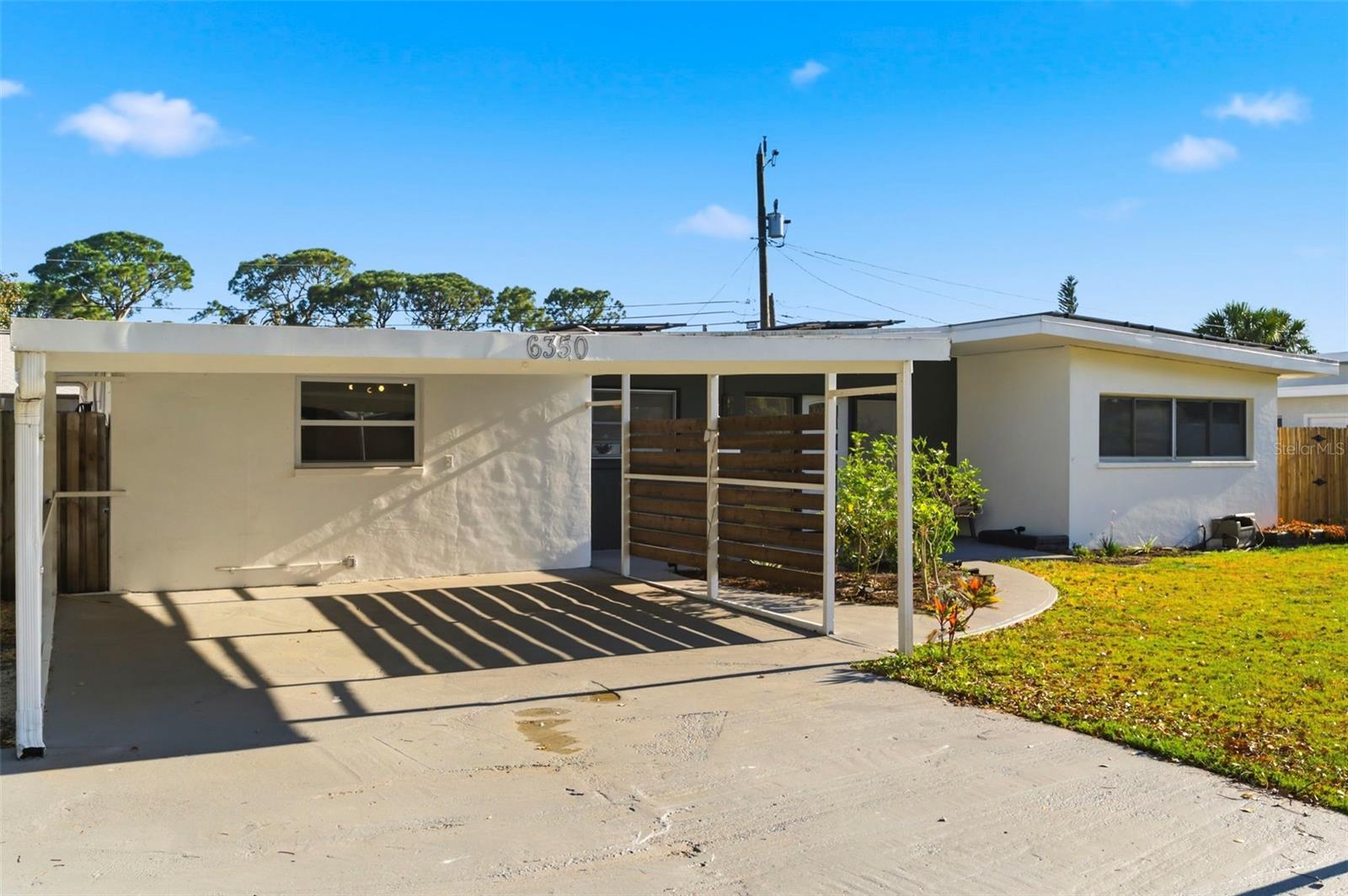 6350 Hampton Drive N Property Photo 2