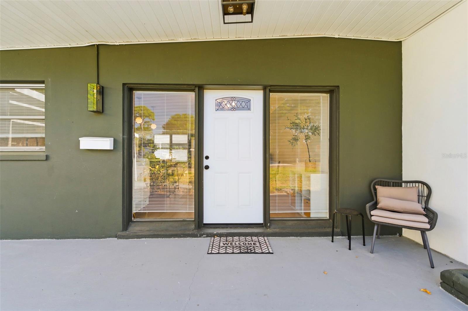 6350 Hampton Drive N Property Photo 4