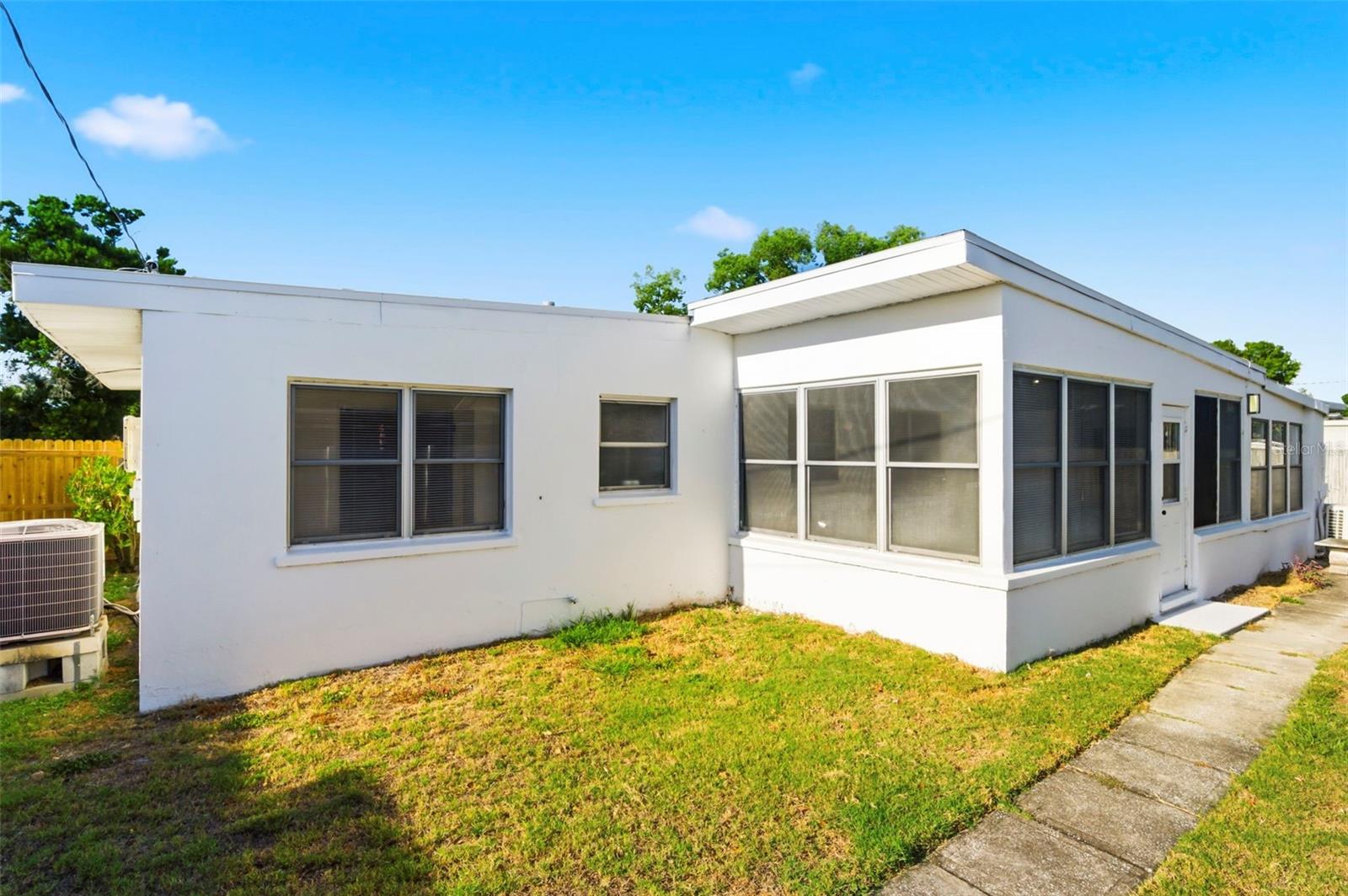 6350 Hampton Drive N Property Photo 44